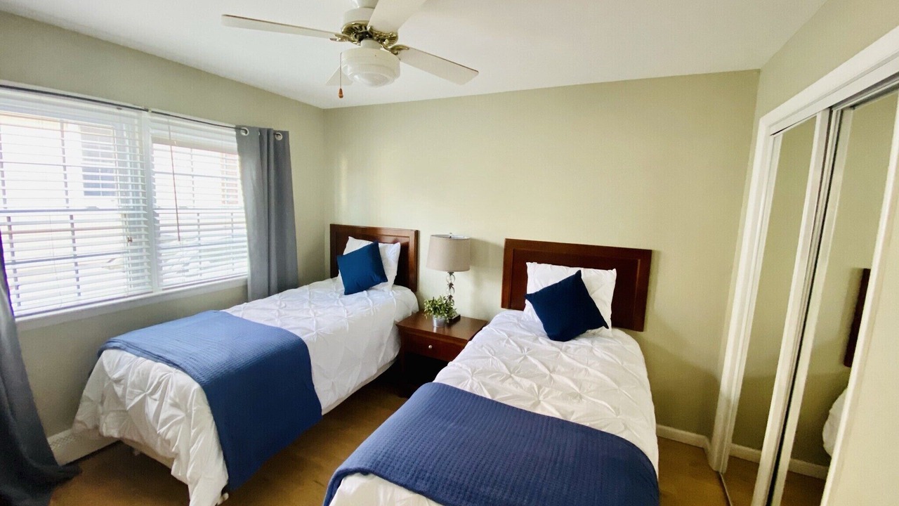 Photo of Bedroom in Ortley Beach