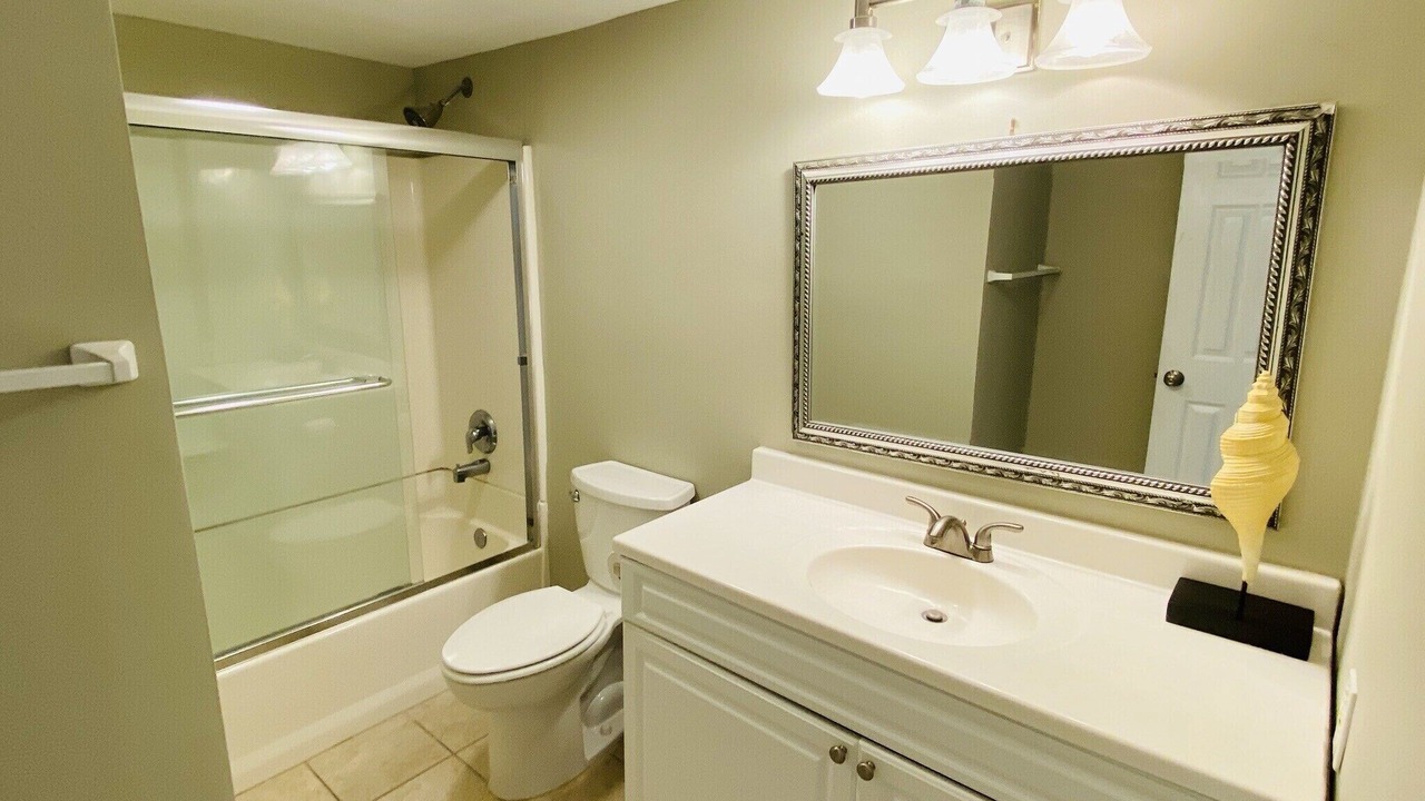 Photo of Bathroom in Ortley Beach