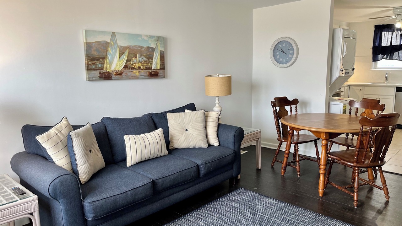 Photo of Bedroom in Avalon
