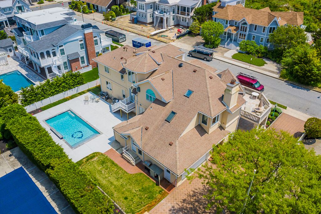 Photo of Others in Avalon
