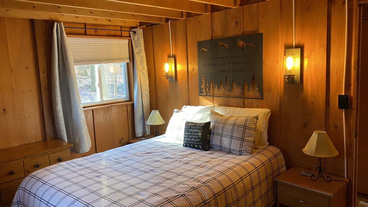 Photo of Bedroom in Lake Harmony Estates