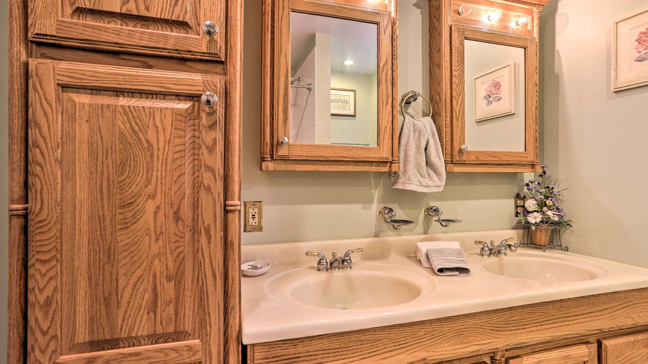 Photo of Bathroom in Locust Lake Village