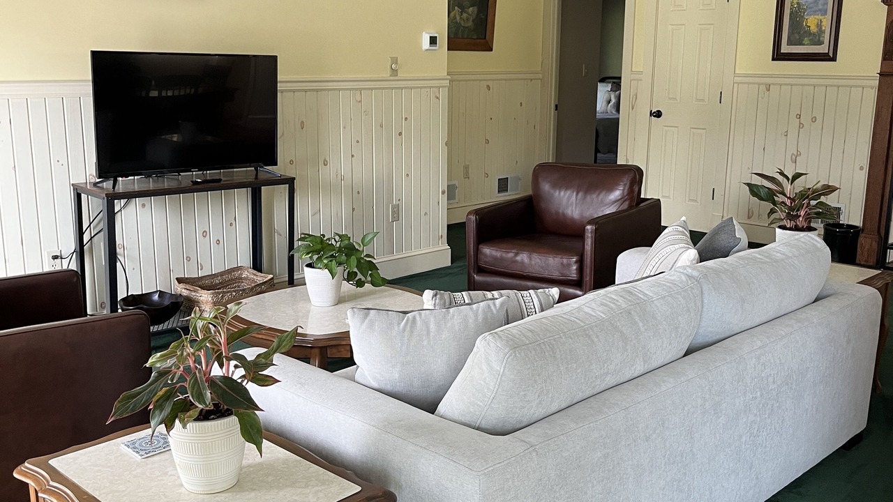 Photo of Livingroom in Boalsburg