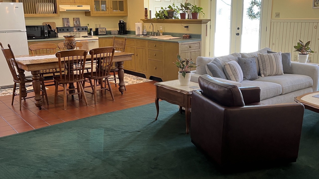 Photo of Livingroom in Boalsburg