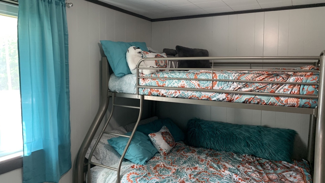 Photo of Bedroom in Champion