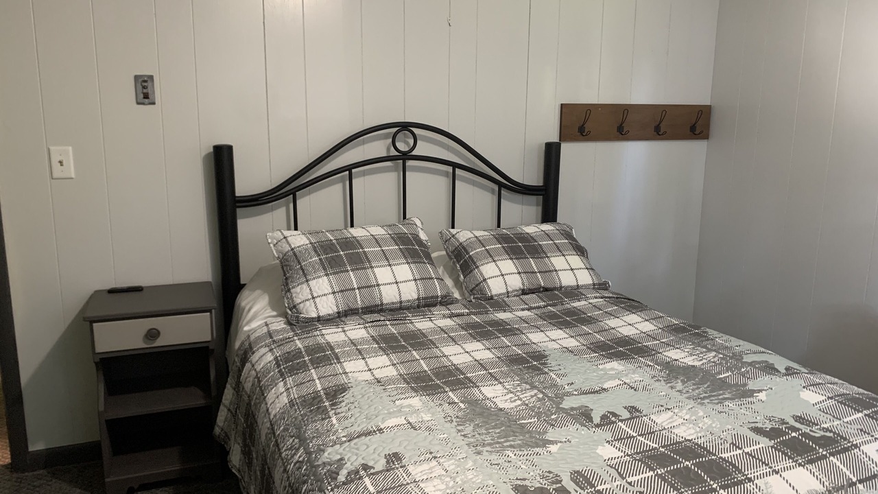 Photo of Bedroom in Champion