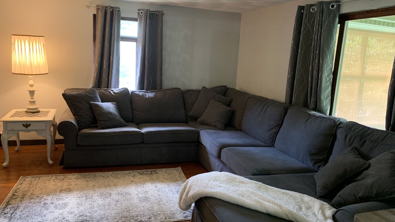 Photo of Livingroom in Champion