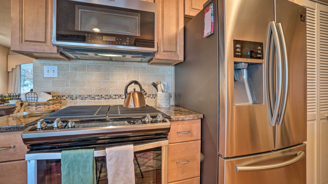 Photo of Kitchen in Mentor-on-the-Lake