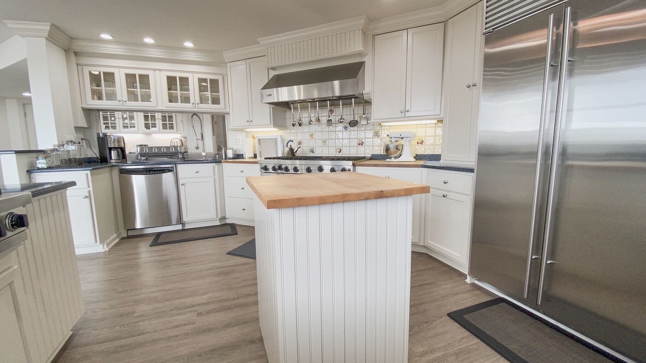 Photo of Kitchen in Avalon