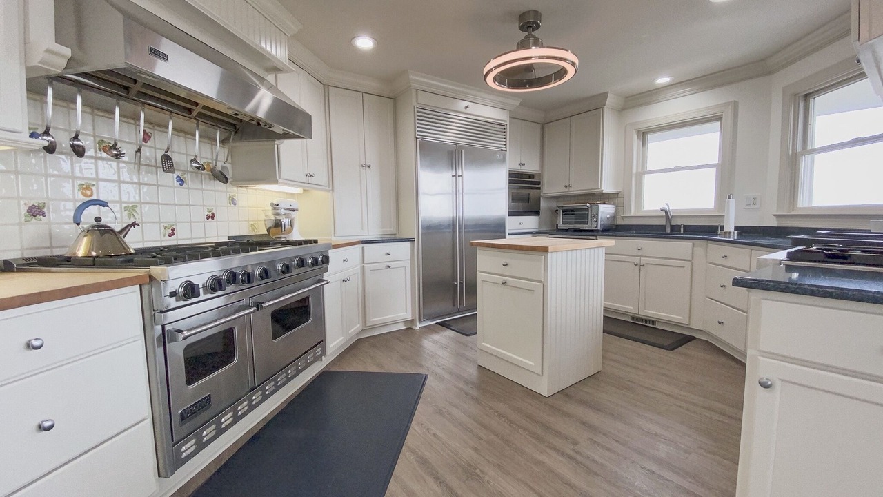 Photo of Kitchen in Avalon