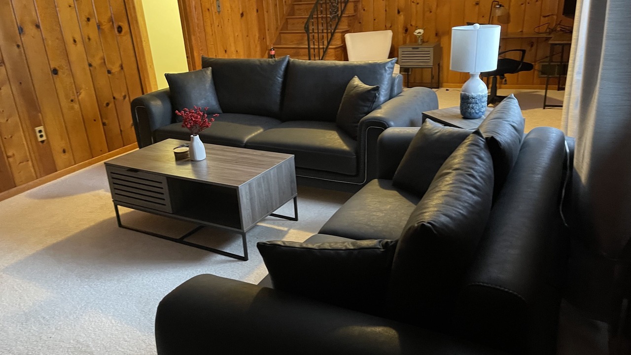Photo of Livingroom in Belle Haven