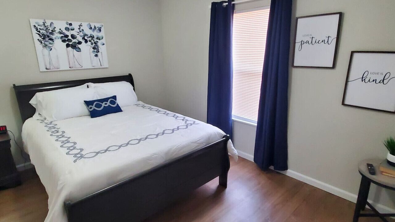 Photo of Bedroom in Middletown