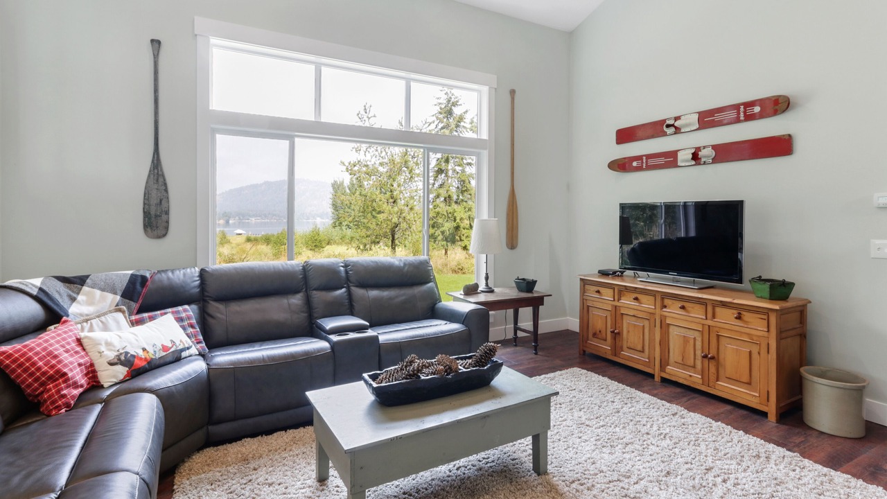Photo of Livingroom in Sagle