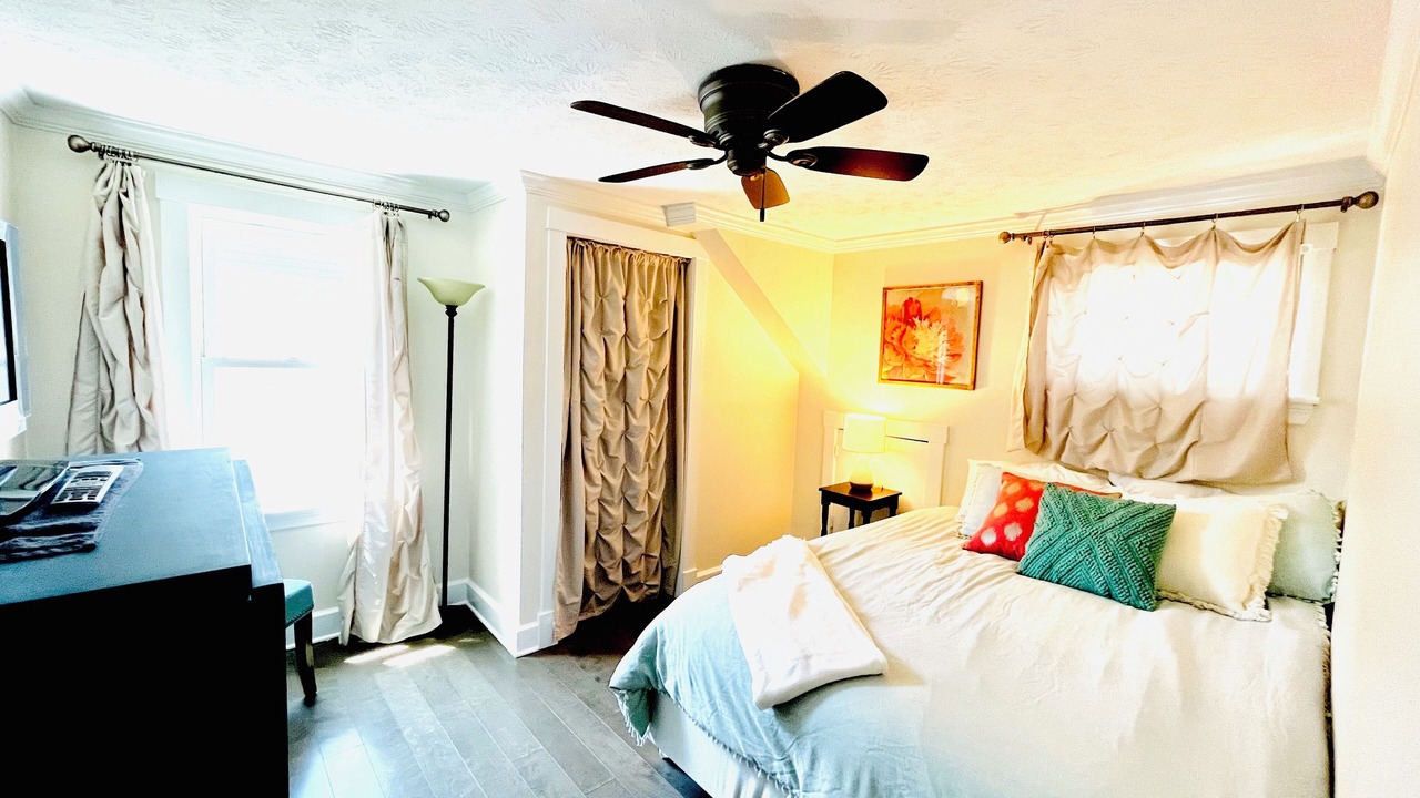 Photo of Bedroom in Lakewood