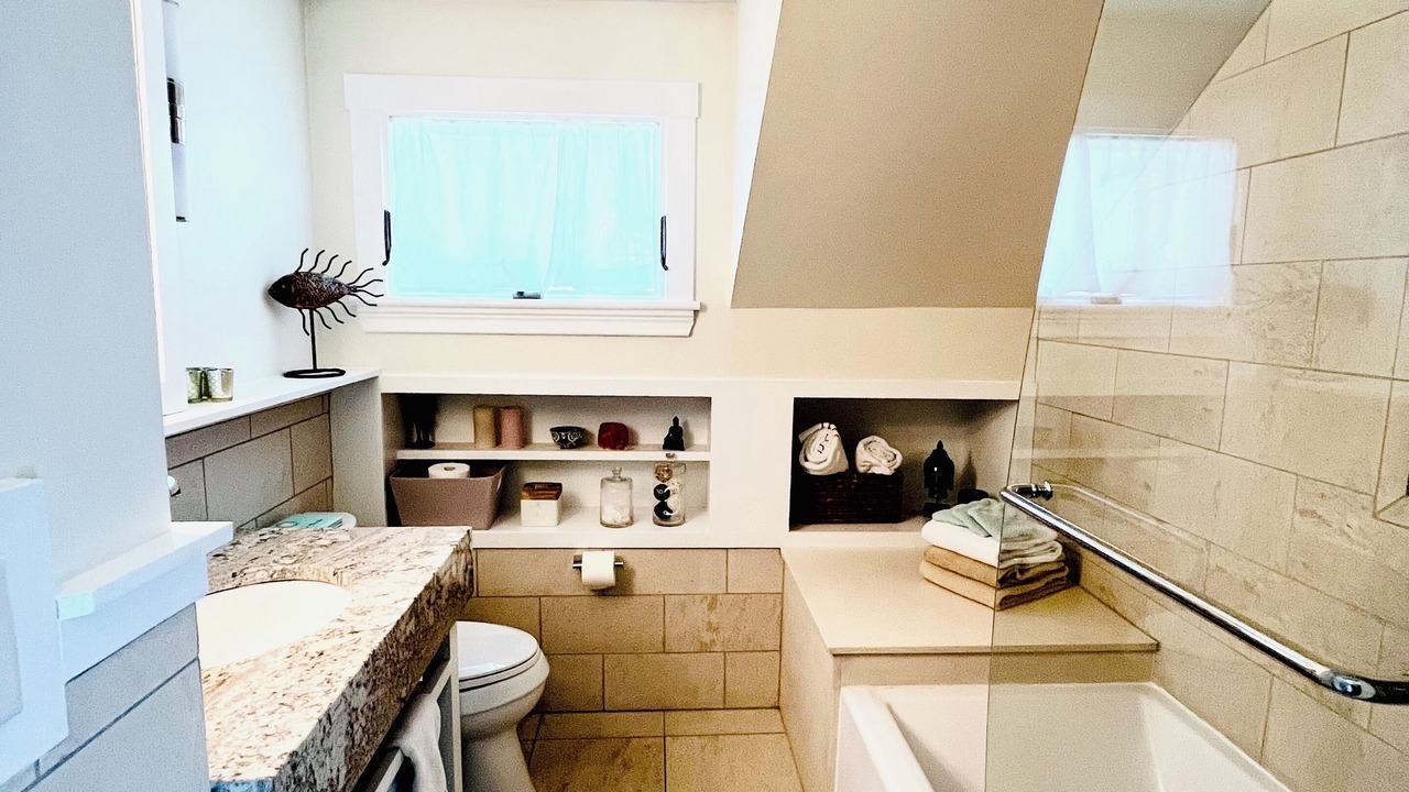 Photo of Bathroom in Lakewood