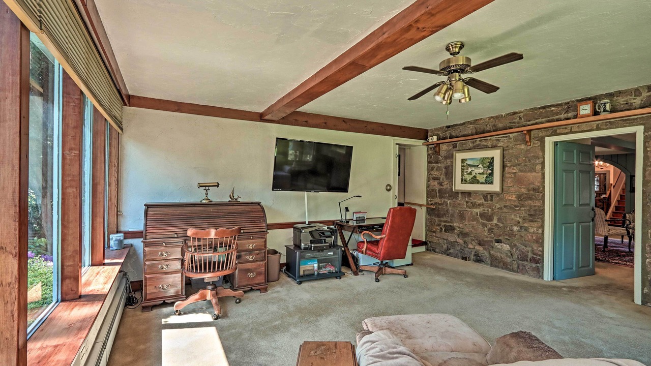 Photo of Livingroom in Lansdale