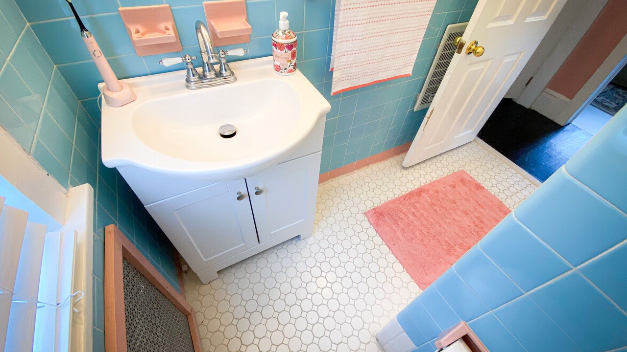 Photo of Bathroom in Ventnor City