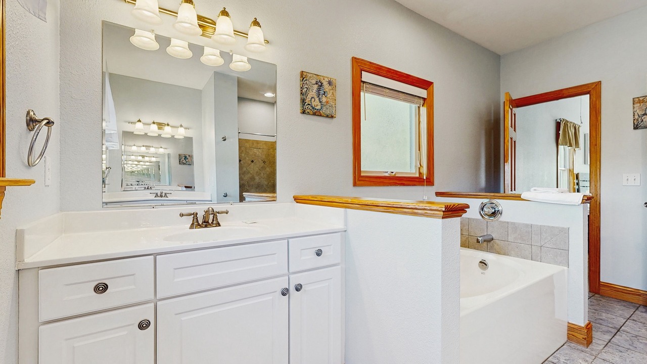 Photo of Bathroom in Wind Over Waves
