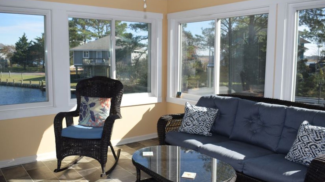 Photo of Livingroom in Deep Hole