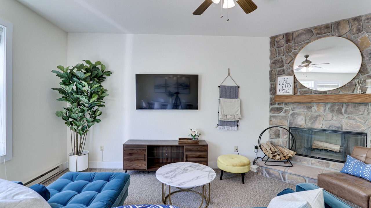 Photo of Livingroom in Tannersville