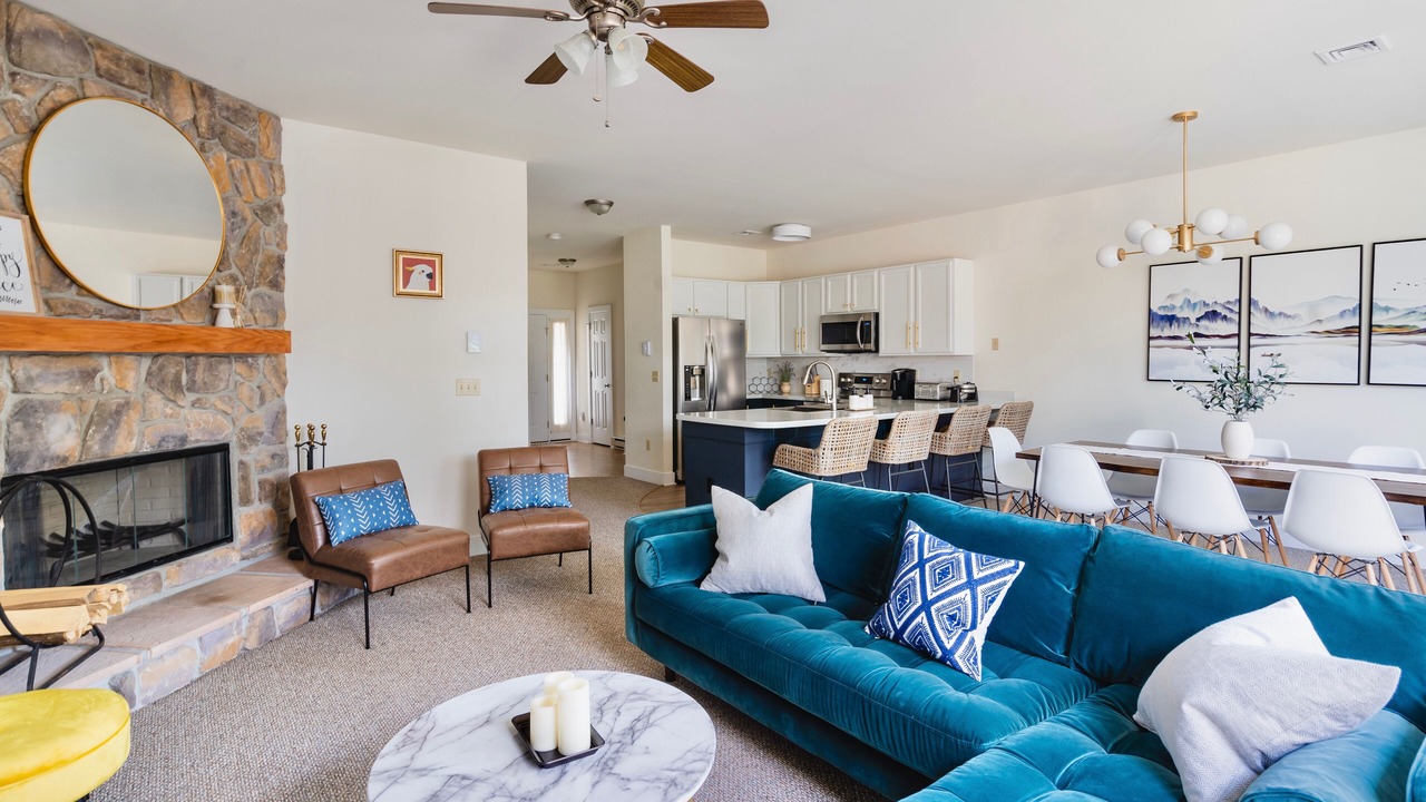Photo of Livingroom in Tannersville