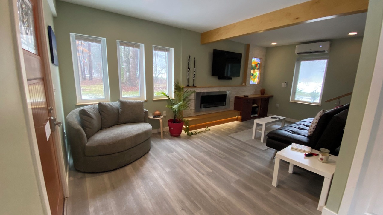 Photo of Livingroom in Dauphin