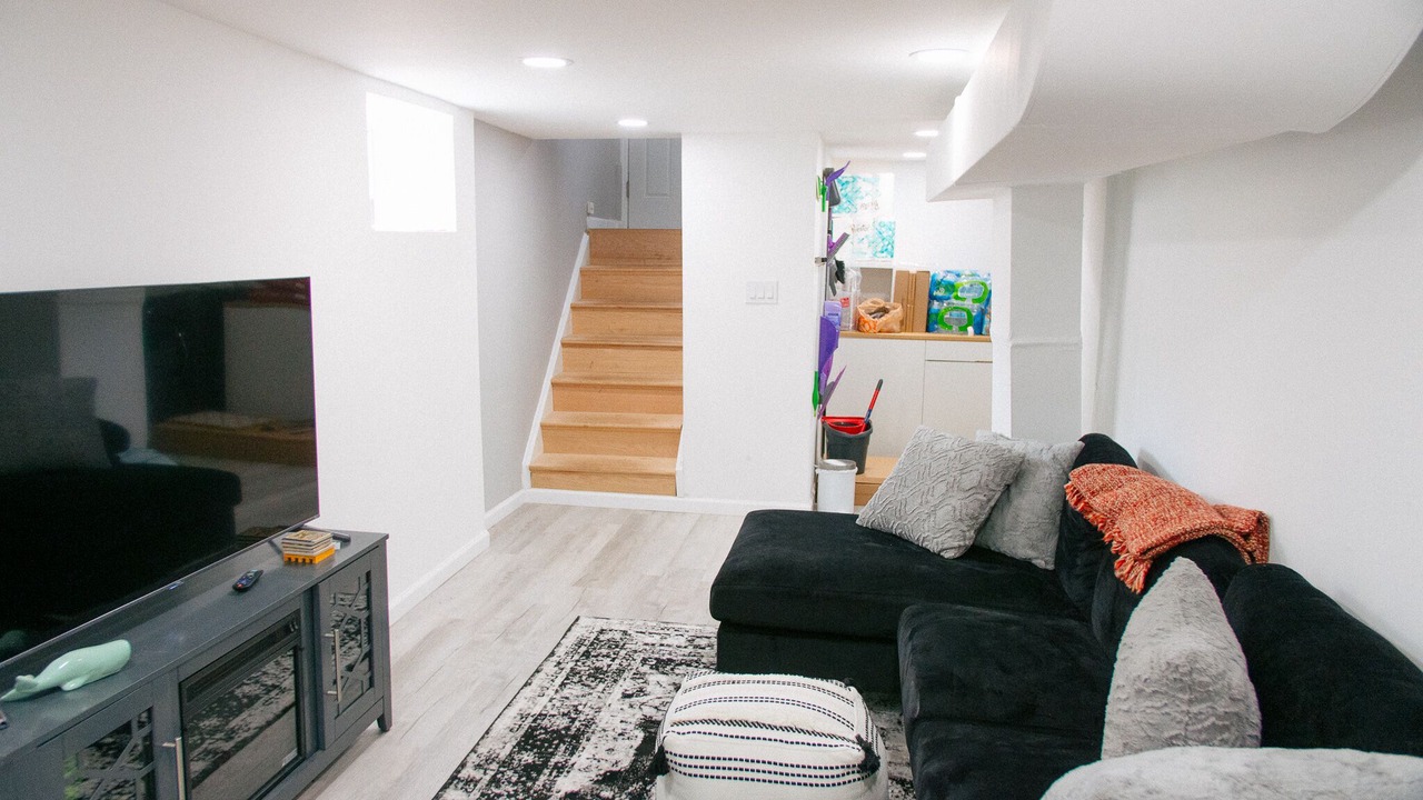 Photo of Livingroom in East Rutherford