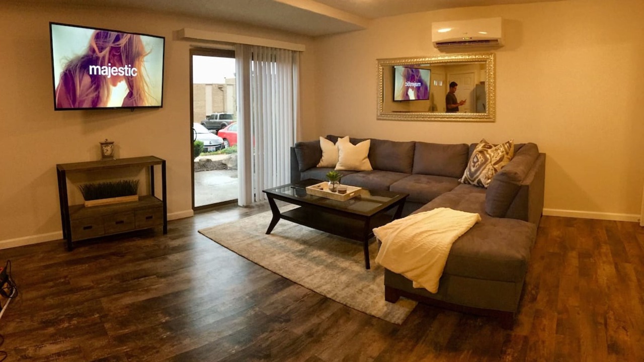 Photo of Livingroom in East Price Hill