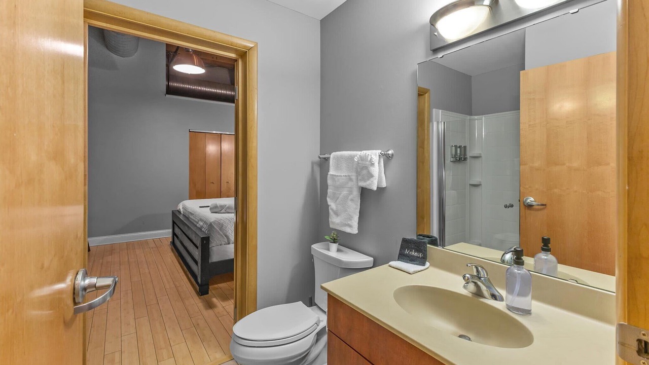 Photo of Bathroom in Wholesale District