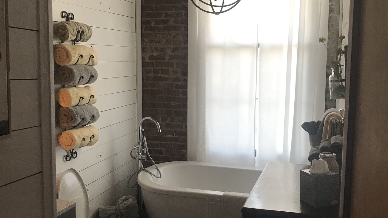 Photo of Bathroom in Albany