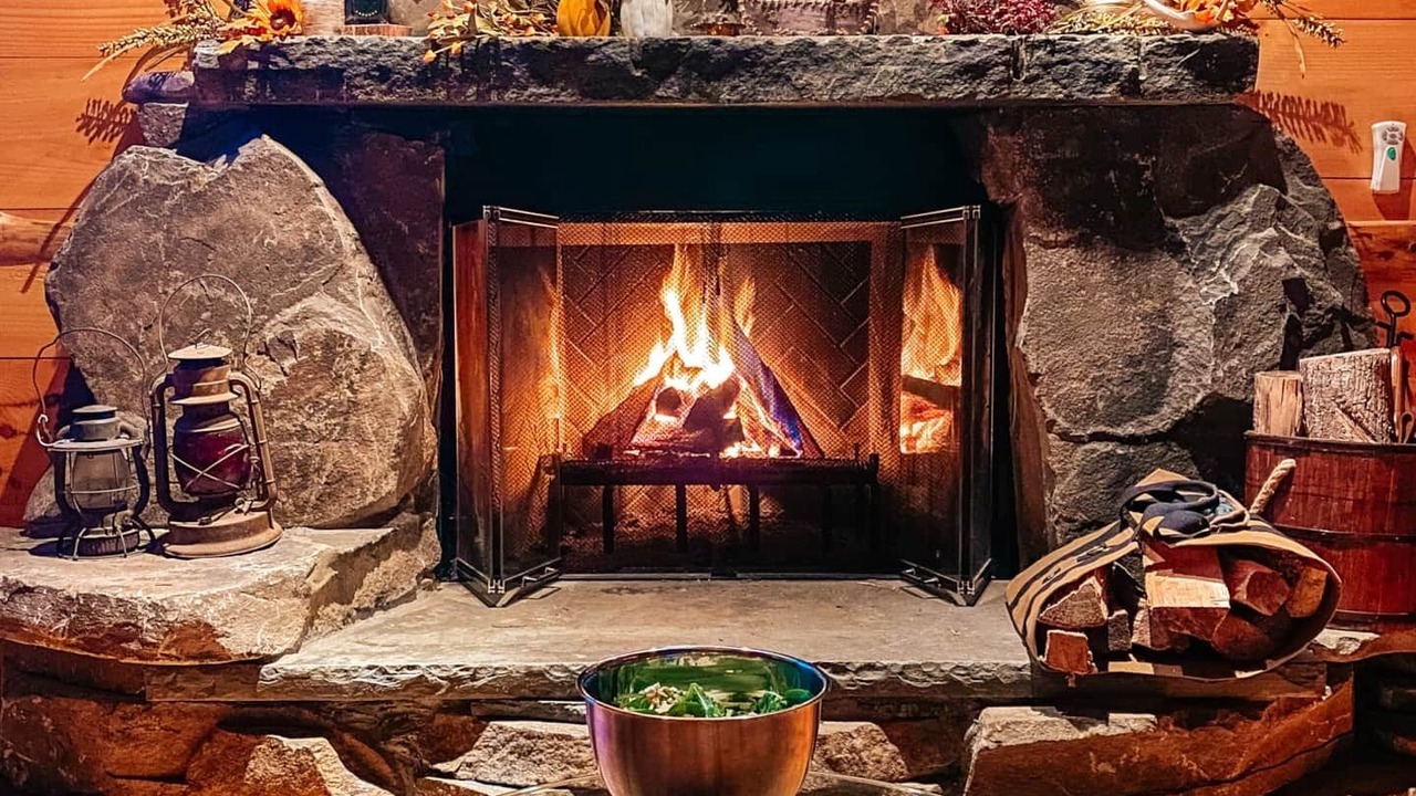 Photo of Livingroom in Pond Eddy