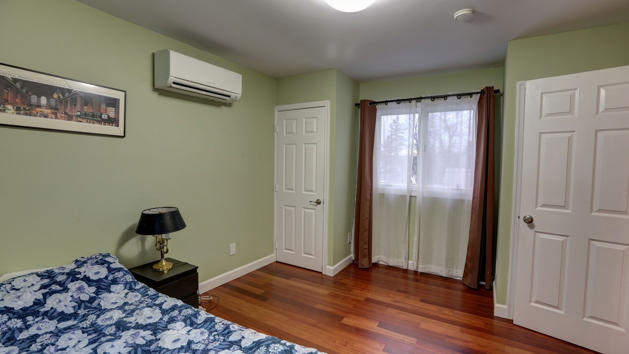 Photo of Bedroom in Colesville