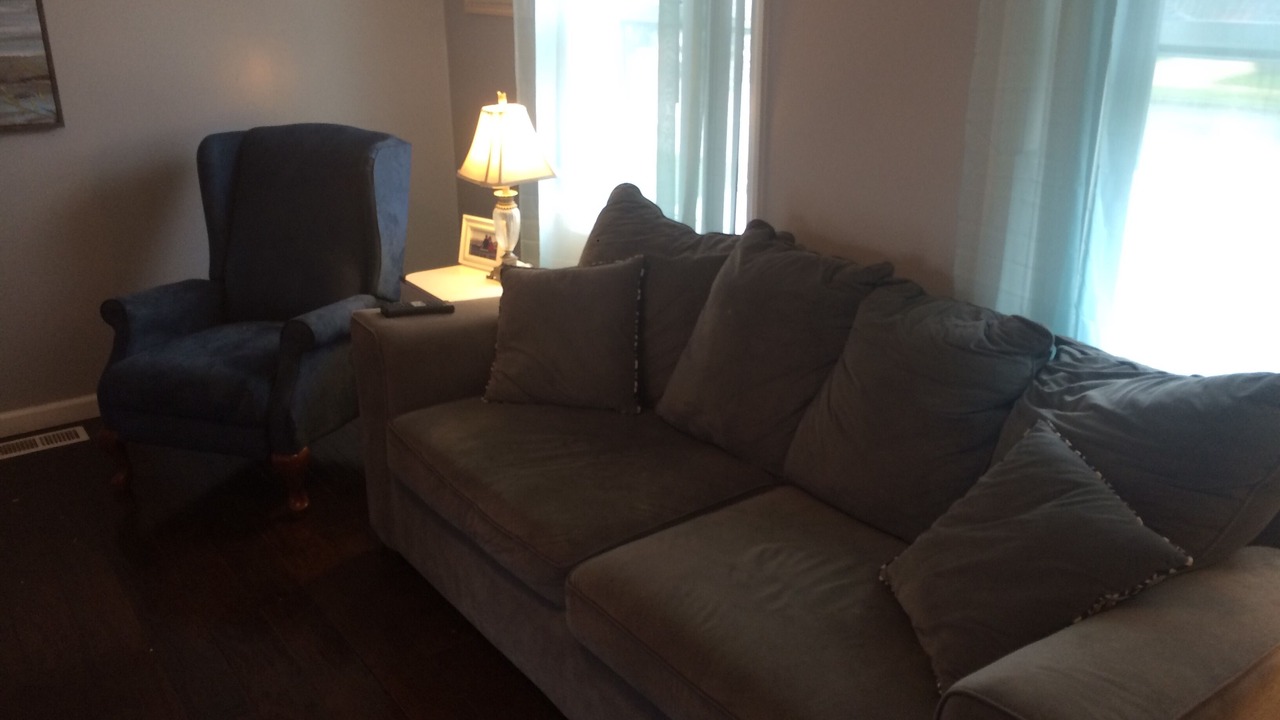 Photo of Livingroom in Town Bank