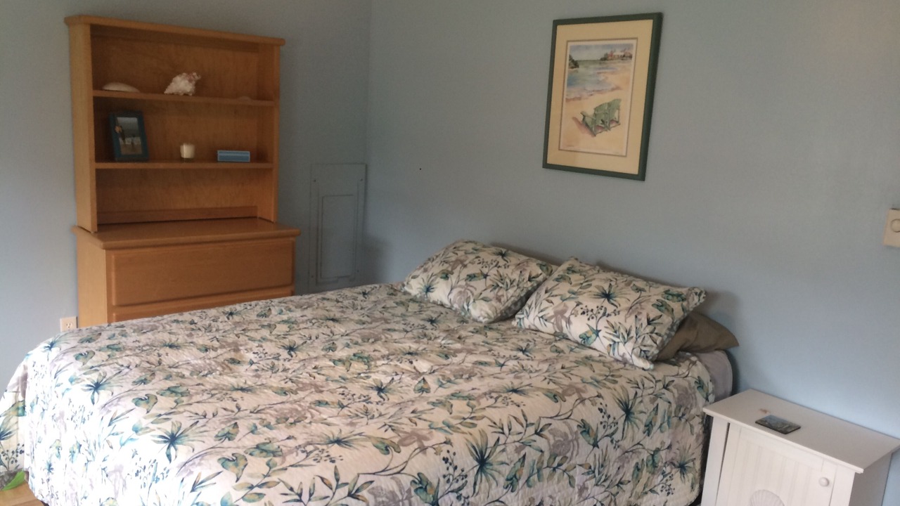 Photo of Bedroom in Town Bank