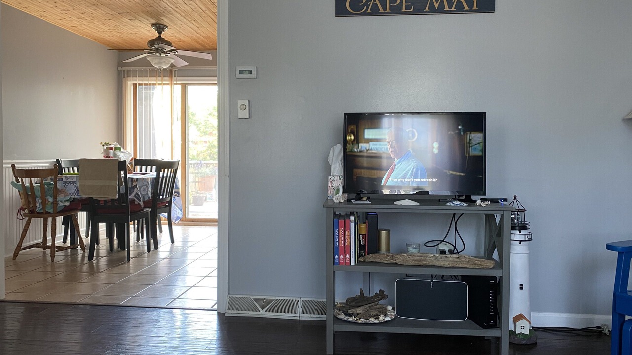 Photo of Livingroom in Town Bank