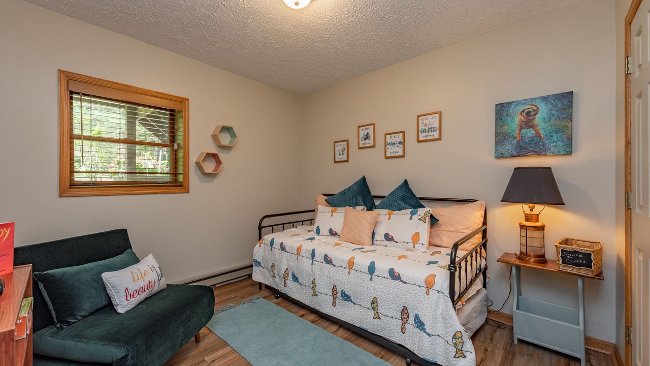 Photo of Bedroom in Blakeslee