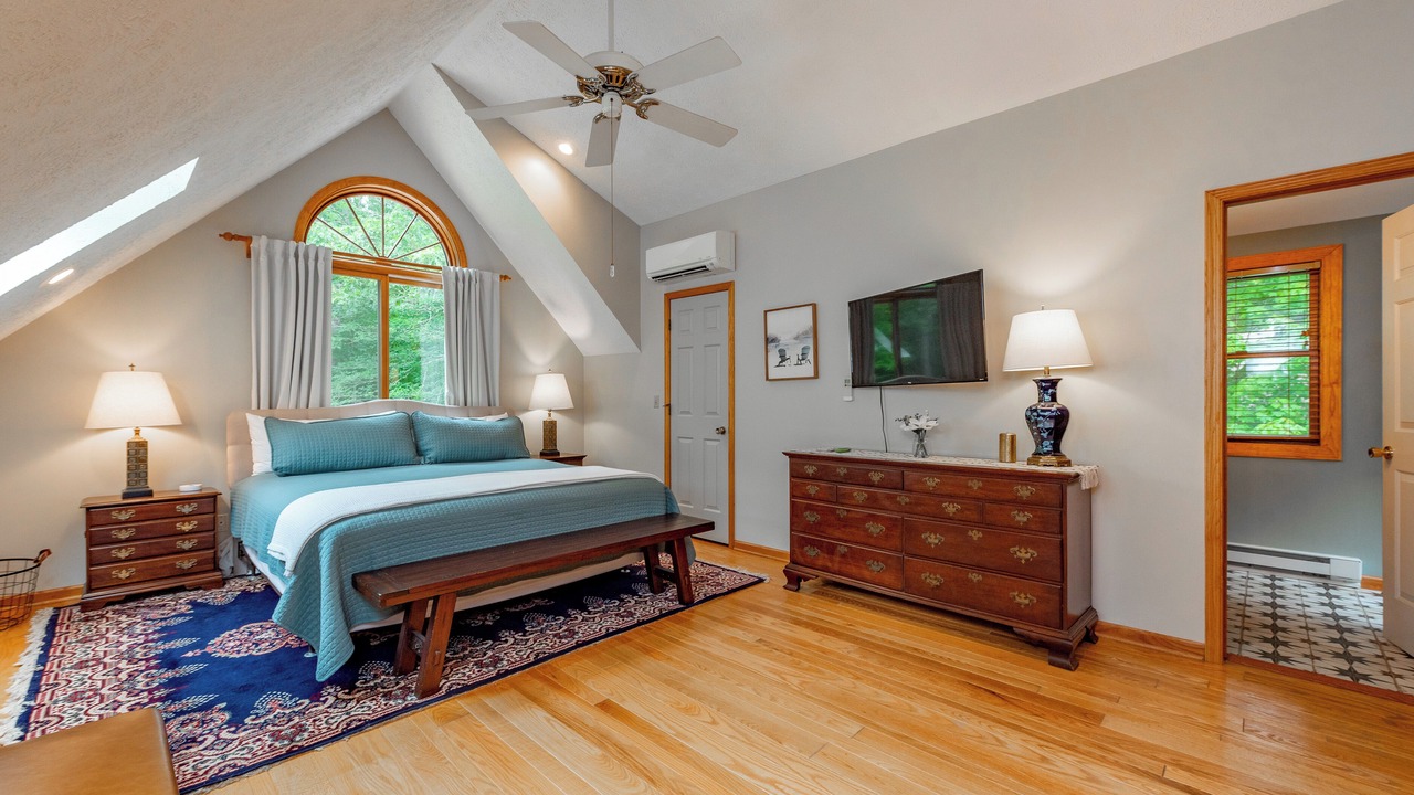 Photo of Bedroom in Blakeslee