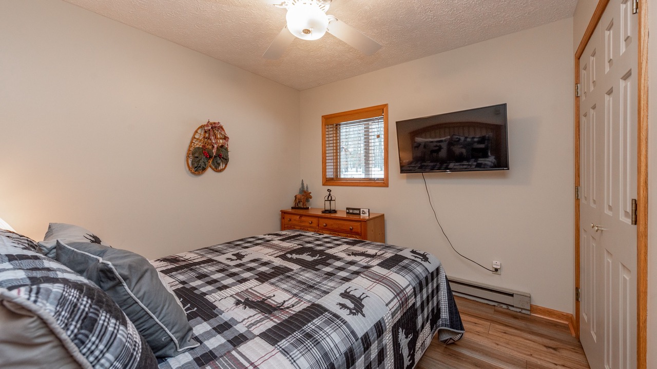 Photo of Bedroom in Blakeslee