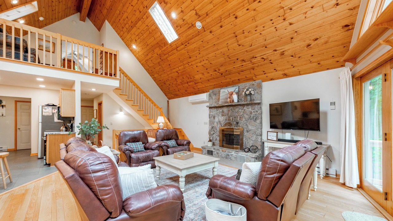 Photo of Livingroom in Blakeslee
