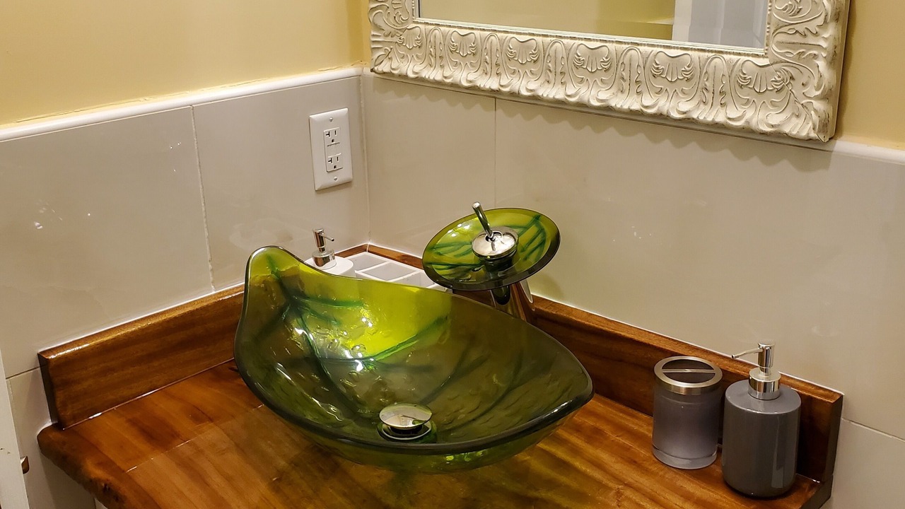 Photo of Bathroom in Lyons