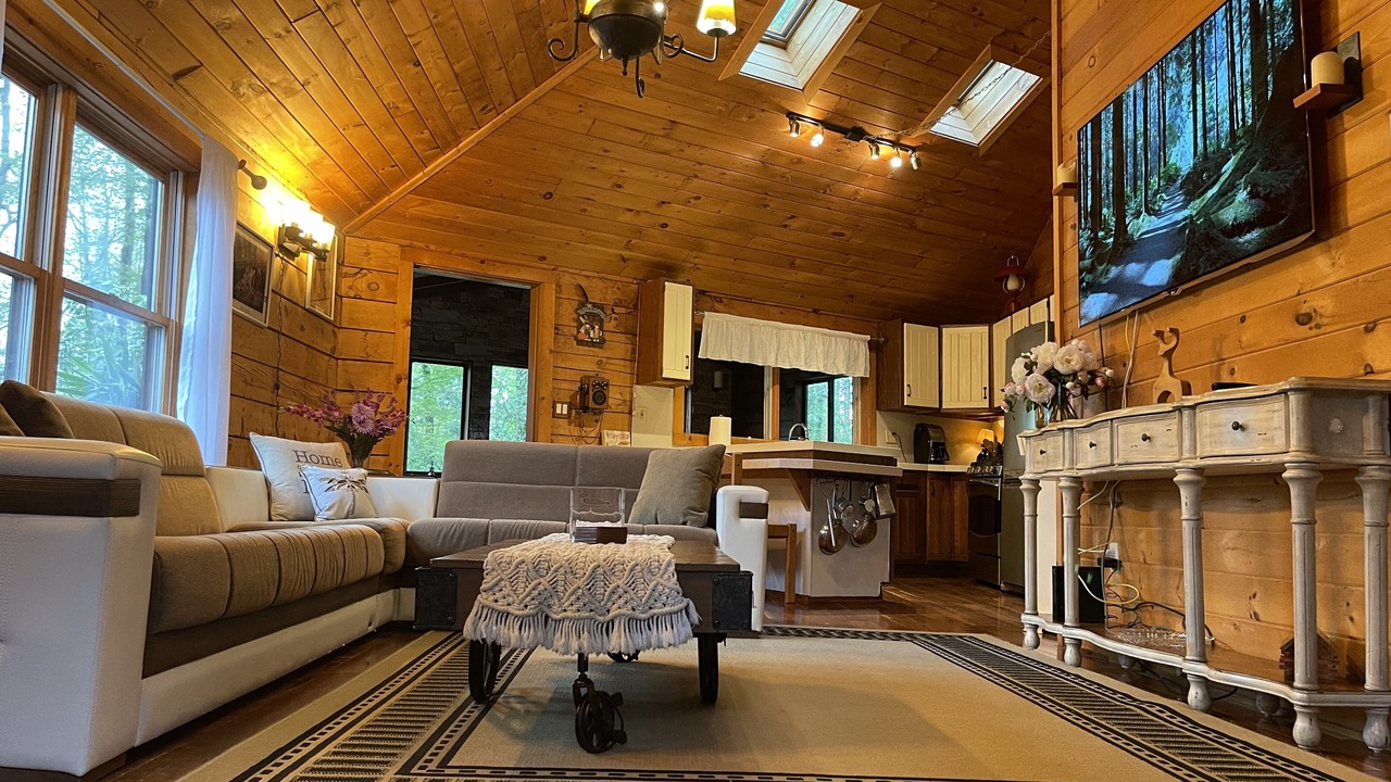 Photo of Livingroom in Greentown