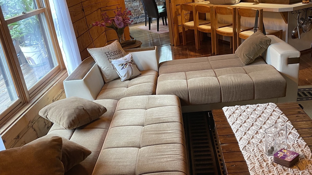 Photo of Livingroom in Greentown