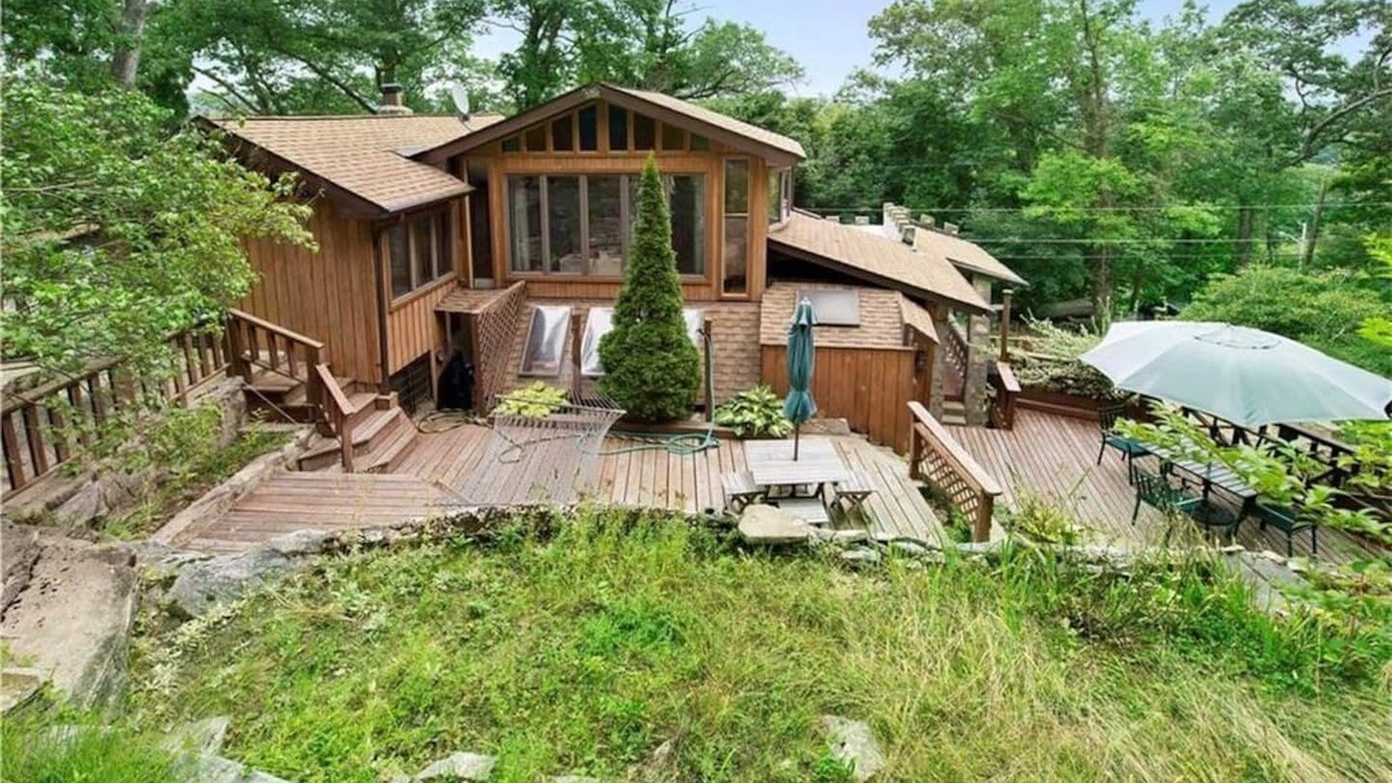 Photo of Outdoor in Lake Peekskill