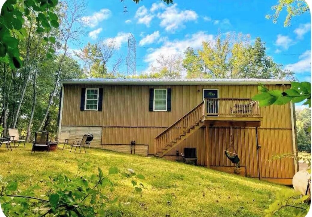 Photo of Outdoor in White Hall