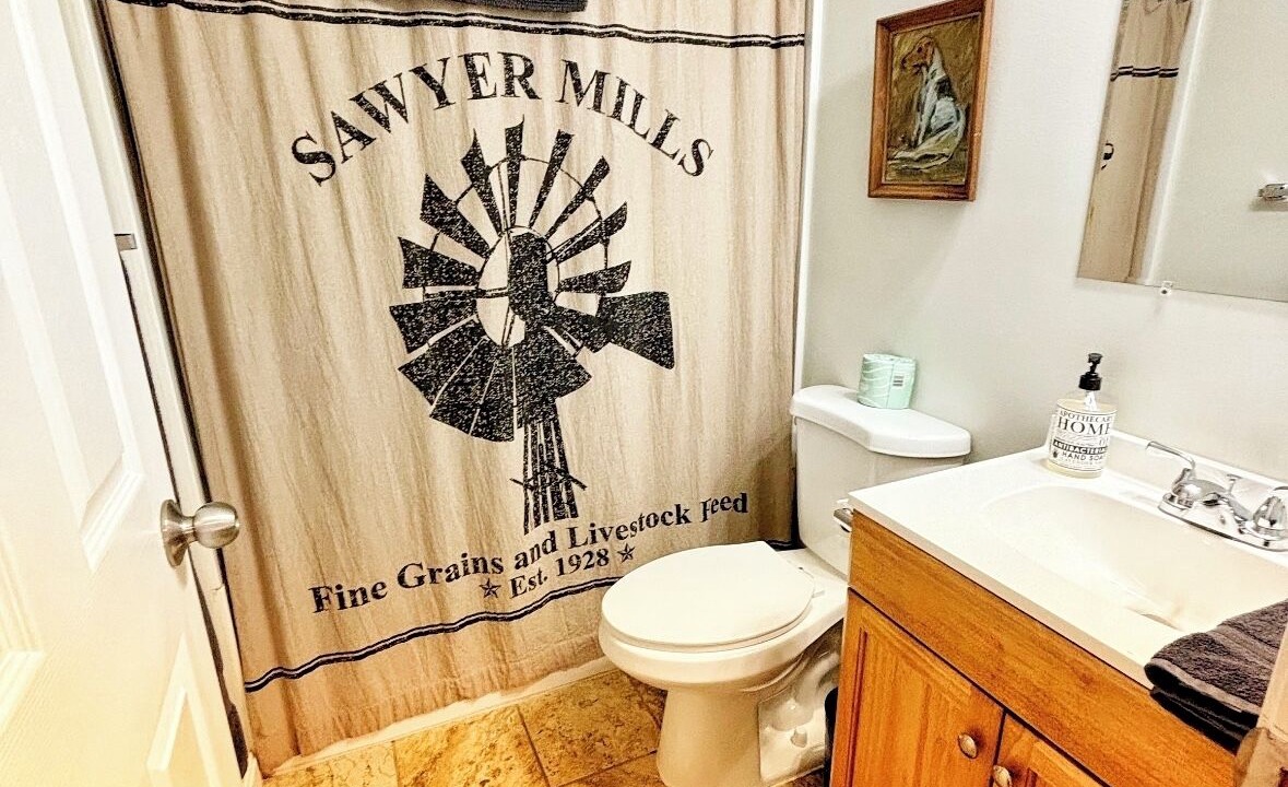 Photo of Bathroom in White Hall