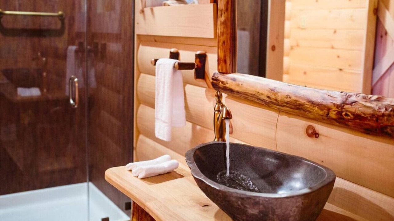 Photo of Bathroom in Millersburg