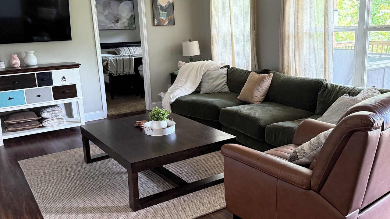 Photo of Bedroom in Lakeside Estates