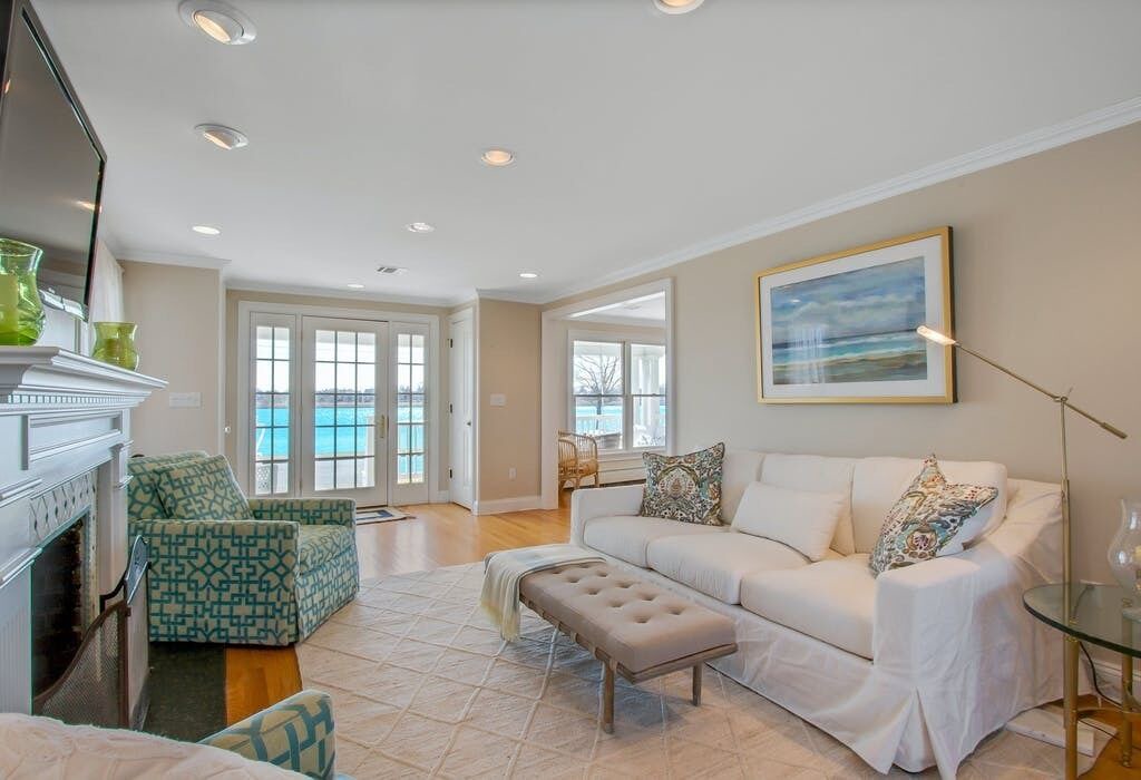 Photo of Livingroom in Spring Lake