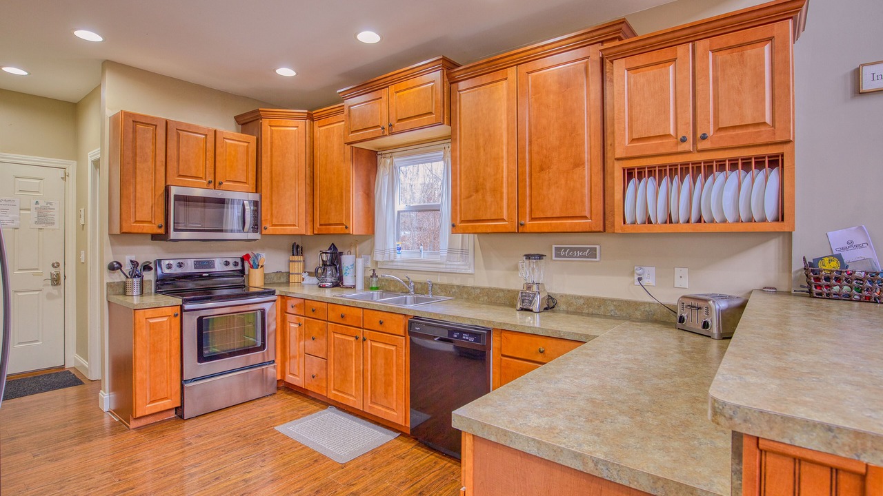 Photo of Kitchen in Flat Hollow Marina