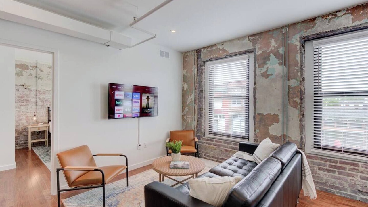 Photo of Livingroom in South Main Historic District